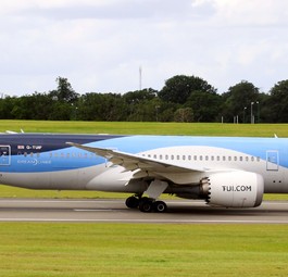Tui Boeing 787-8