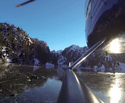 Helikopter auf dem Eis: Gefährliches Spiel.