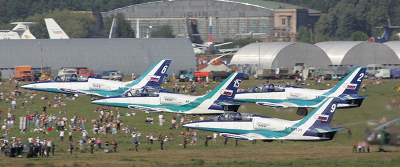 Flugplatz Ramenskoje: Bisher ist er hauptsächlich durch die Luftfahrtmesse MAKS bekannt.