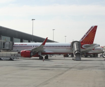 Flugzeuge von Air India am Flughafen: Alles soll überprüft werden.