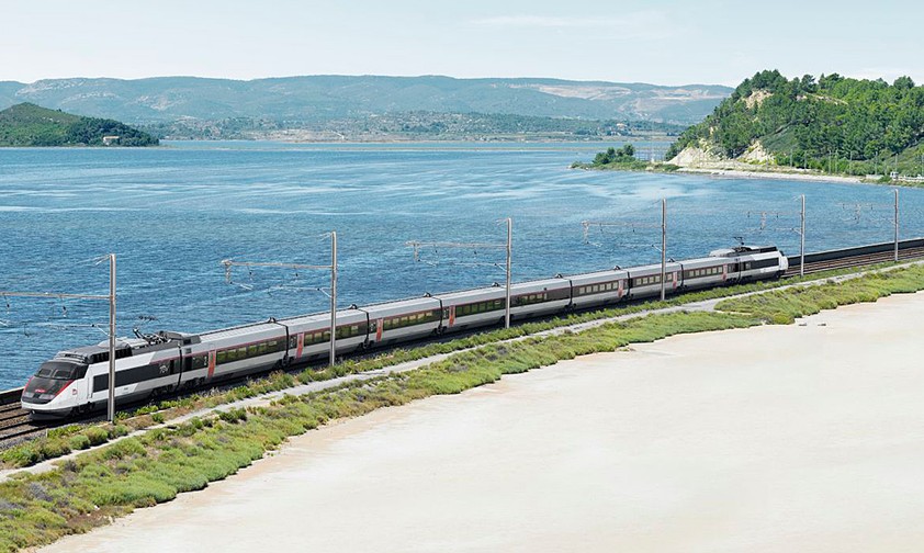 TGV von SNCF: Der Bahnchef fordert teurere Flüge.