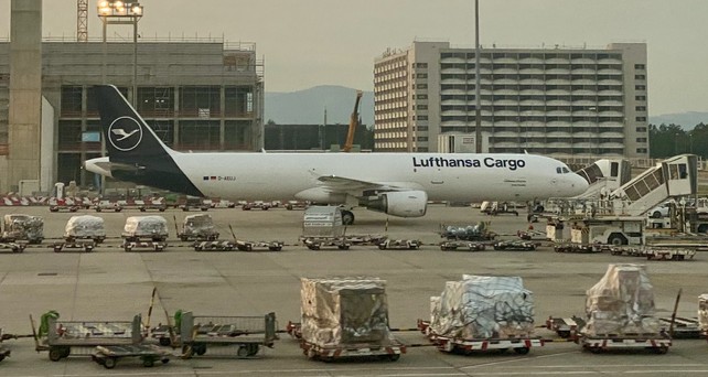 airbus a321 p2f lufthansa cargo