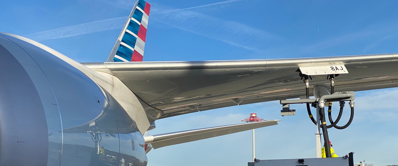 Betankung eines Dreamliners von American Airlines: Künftig seltener in los Angeles zu sehen.