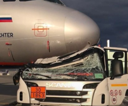 Tanker crashes into an Aeroflot Airbus A321