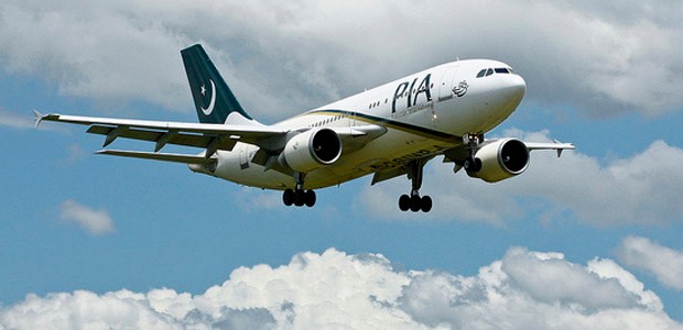 Airbus A310 von PIA. Von Unbekannten beschossen.