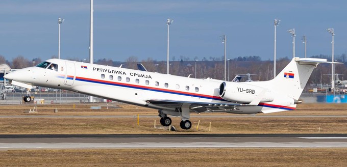 Seit Oktober 2019 steht eine Embraer ERJ 135 für die Republik Serbien im Einsatz.