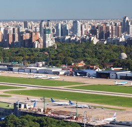 Stadtflughafen von Buenos Aires: Der militärische Bereich darf eigentlich nur von Staatsflugzeugen genutzt werden.