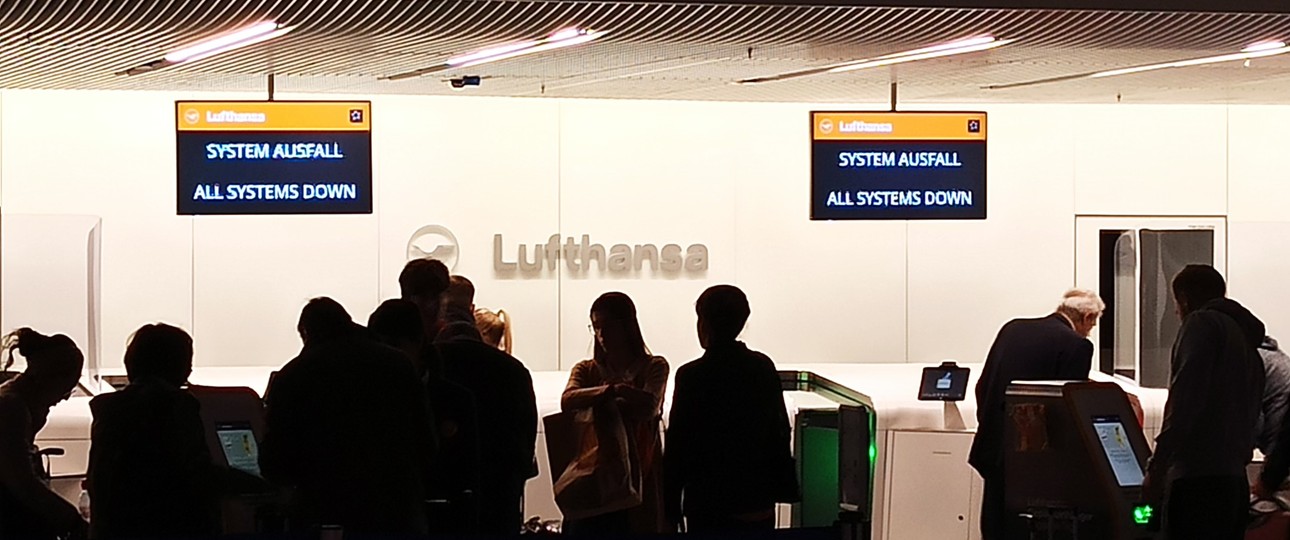 Checkin von Lufthansa in Frankfurt am 26. März: Große Probleme.