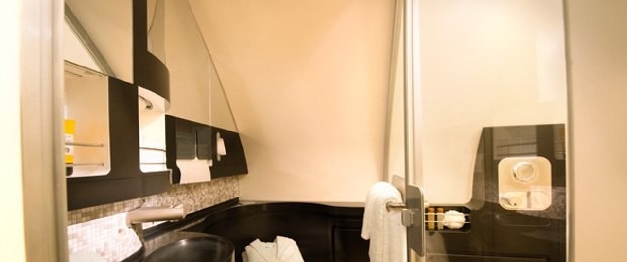 The Residence von Etihad Airways hat ein eigenes Badezimmer: Emirates plant etwas Ähnliches.