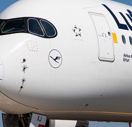 Lufthansa Airbus A350-900 mit dem Taufnamen Erfurt: Der Jet wird ...