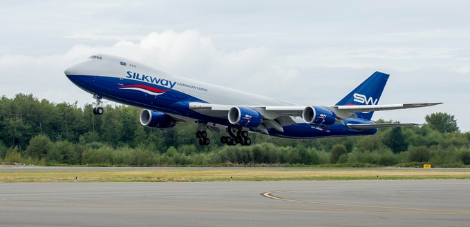 Silk Way Airlines aus Aserbaidschan erhielt von Boeing in den Jahren von 2014 bis 2017 fünf Exemplare der Cargoversion der 747-8.