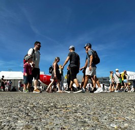 Bei schönstem Wetter zog das Flughafest Zehntausende Zuschauerinnen und Zuschauer an.