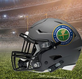 Ein Bild aus den Sicherheitsanweisungen der FAA zum Superbowl 2022: Das Logo der amerikanischen Luftfahrtbehörde auf einem Football-Helm.