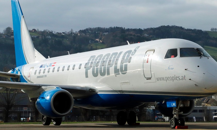 Die Embraer E170 von People's: Auch für die nächsten Jahren eingeplant.