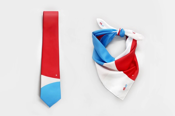 Die Uniformen wechseln bei Chair Airlines nicht, die Flugbegleiter bekommen aber neue Accessoires.
