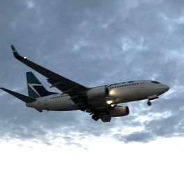 Boeing 737 von Westjet: Letzter Aufruf für Montreal Toronto.