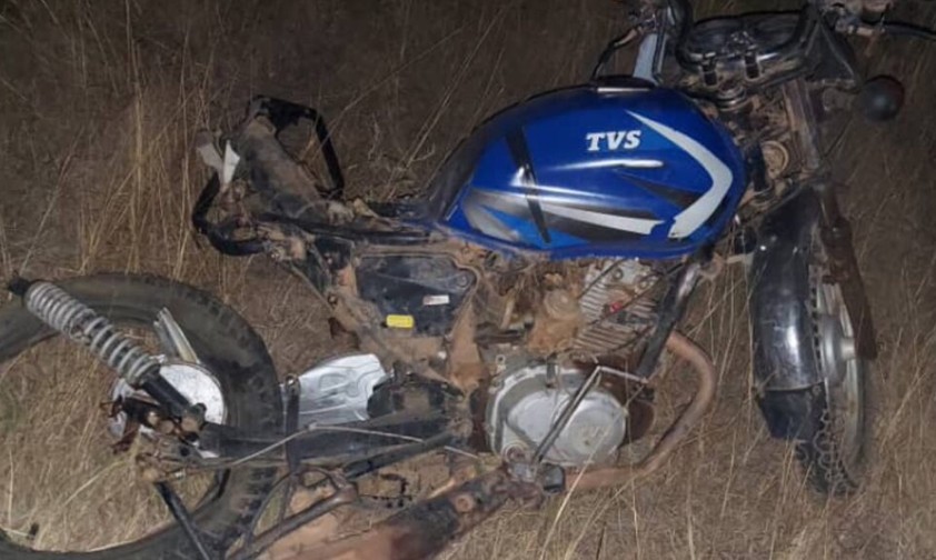 Das Motorrad: Der Fahrer kam mit dem Schreck davon.