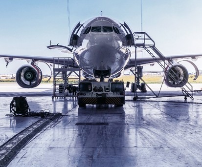 Lufthansa Technik hangar: less work.