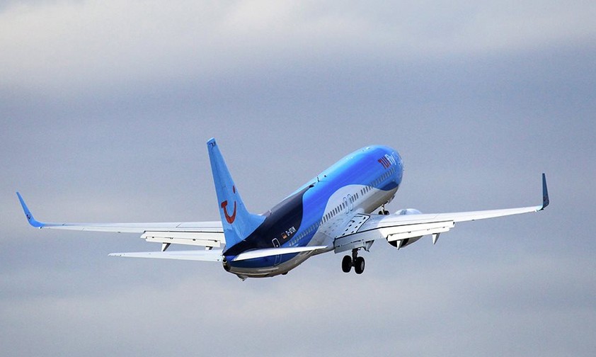 Jet von Tuifly: Die Airline wird zur Kasse gebeten.