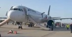Der Airbus A321 Neo von Lufthansa bei der Evakuierung: Starker Geruch nach Kerosin.