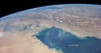 Der Persisische Golf aus der ISS gesehen: Sieht freidlich aus, ist es aber derzeit nicht.