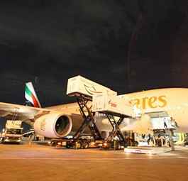 A380 von Emirates in Dubai: Bald zuwenig Platz.