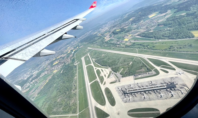 Blick auf die Pisten 32 und 34: Der Flughafen Zürich will zwei seiner drei Bahnen erweitern.