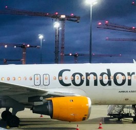 Airbus A320 von Condor: Gleich zwei Mal kam es zu ungeplanten Flugverläufen.