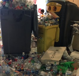 Flughafen Ibiza quillt über vor Müll