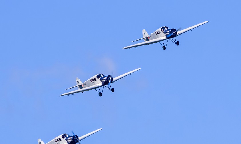 Junkers F 13 im Formationsflug - dem Flugplatz St. Gallen-Altenrhein zu Ehren.