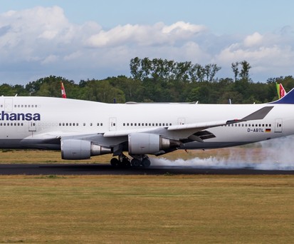 Boeing 747 von Lufthansa bringen Twente Rekordverlust