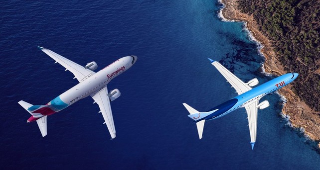 Flugzeuge von Eurowings und Tui über einer Küste (Montage): Urlaubsnachholfbedarf.
