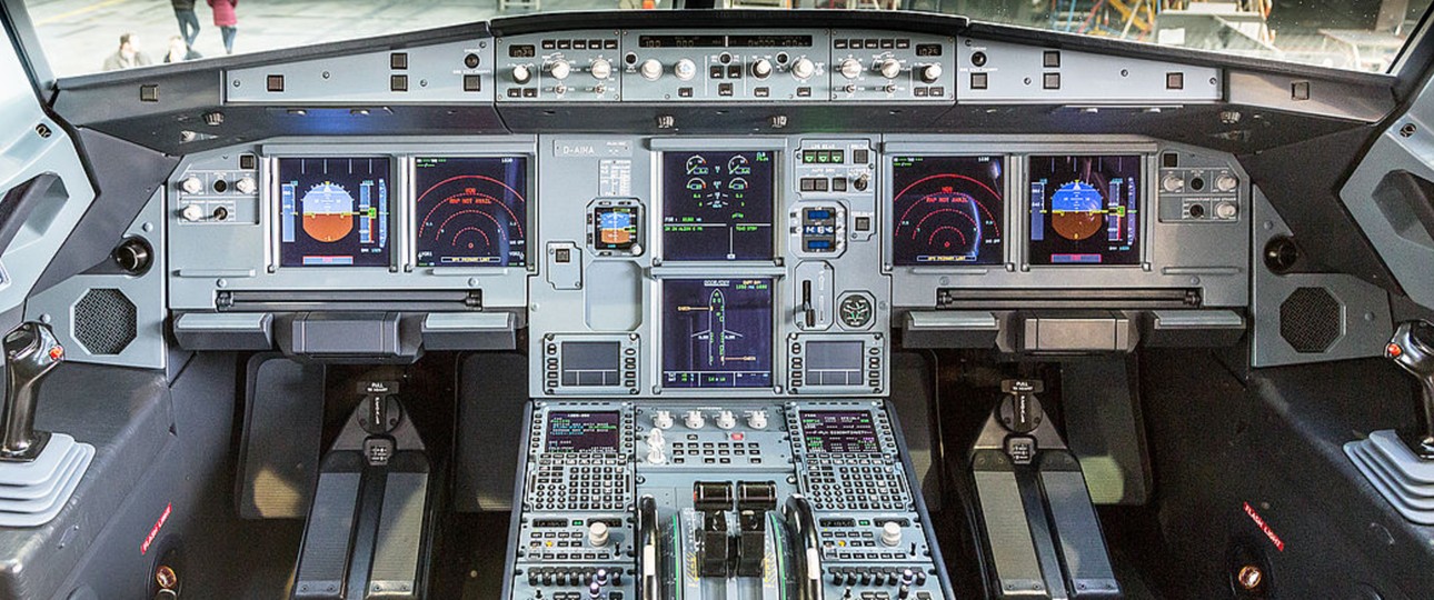 Cockpit eines Airbus A320 Neo: Was man hier tut, spürt man nicht direkt vom Flugzeug.