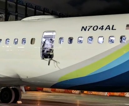Boeing 737 Max 9 mit dem Kennzeichen N704AL: Es gab bereits Probleme.