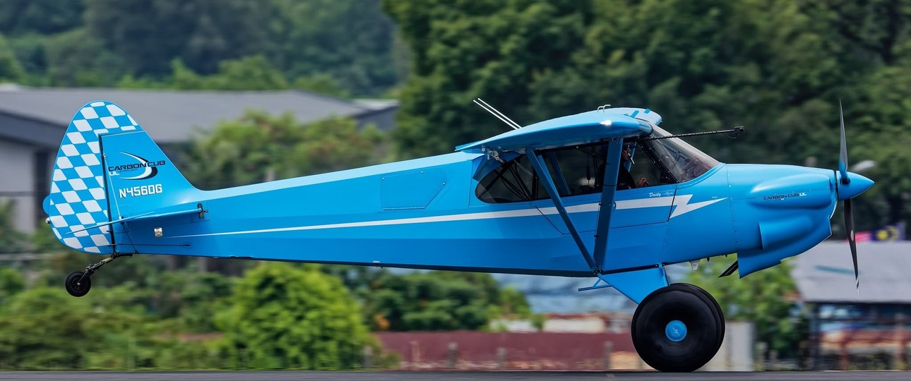 Mit einer Carbon Cub UL von den USA nach Australien: Pilot Green bei der Landung in Malaysia.