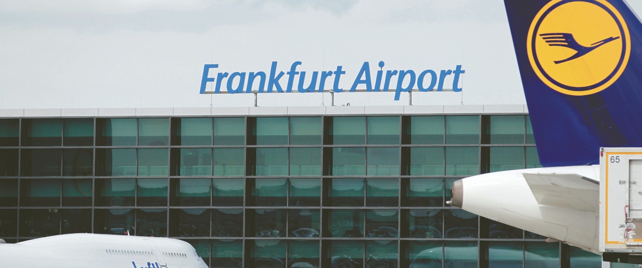 Lufthansa aircraft in Frankfurt: A joint venture is planned.