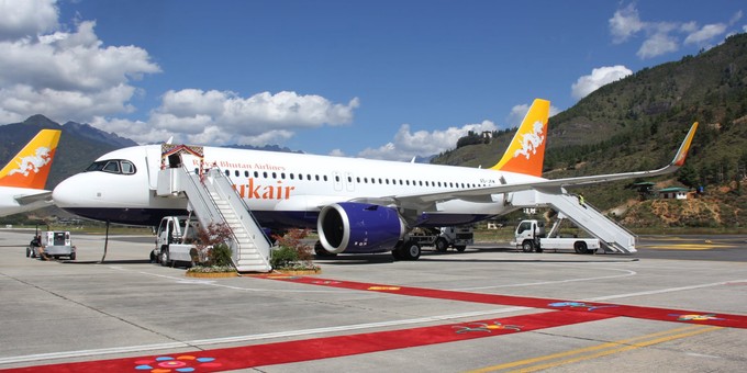 Die nationale Fluggesellschaft des Königreichs Bhutan hat mit Airbus eine Absichtserklärung über den Kauf von drei A320 Neo und zwei A321 XLR zur Erweiterung ihres internationalen Streckennetzes unterzeichnet.