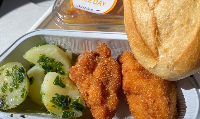 Essen an Bord eines Austrian-Airlines-Fluges: Seltener gratis.