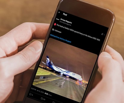 Bild der A350-900 von Delta Air Lines in der Jubiläumslackierung.