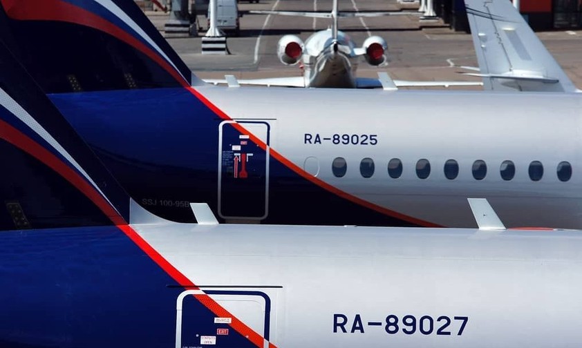 Zwei Flugzeuge von Aeroflot: Russische Fluglinien lassen sanktionsbedingt viele Flugzeuzeuge am Boden.
