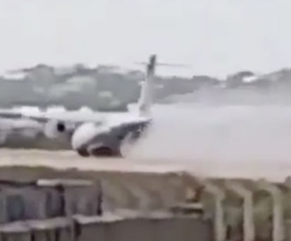 Sanfte Landung ohne Fahrwerk in Mogadishu