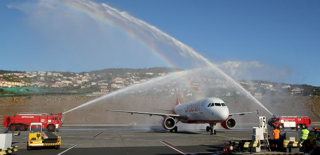 D-ABFC bei der Begrüßung in Funchal: Für Eurowings unterwegs.