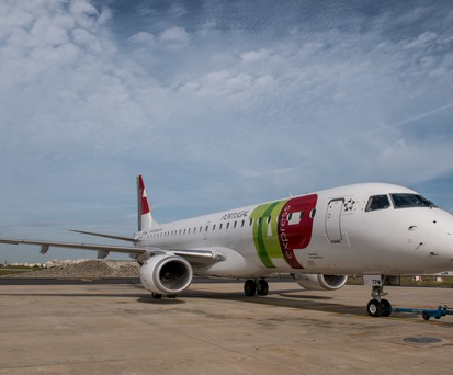 Embraer E190 of Tap Express.