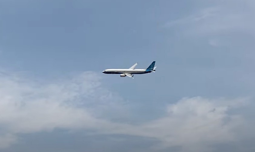 Boeing 737 Max 10: Hier im Flugprogramm der Farnborough Airshow 2022.