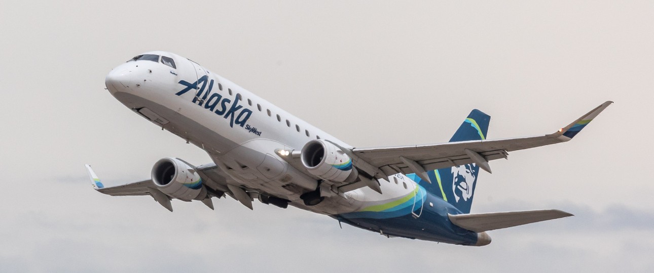 Embraer E175, die Skywest Airlines für Alaska Airlines betreibt: Solch ein Jet war im Einsatz.