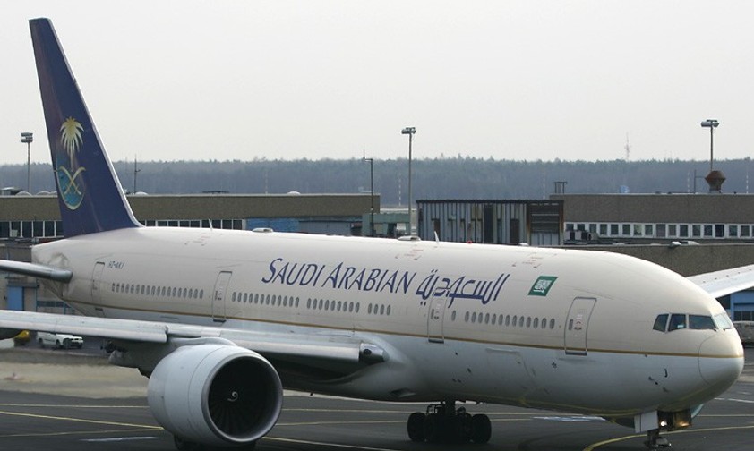 boeing 777 200 saudia fra hz akj