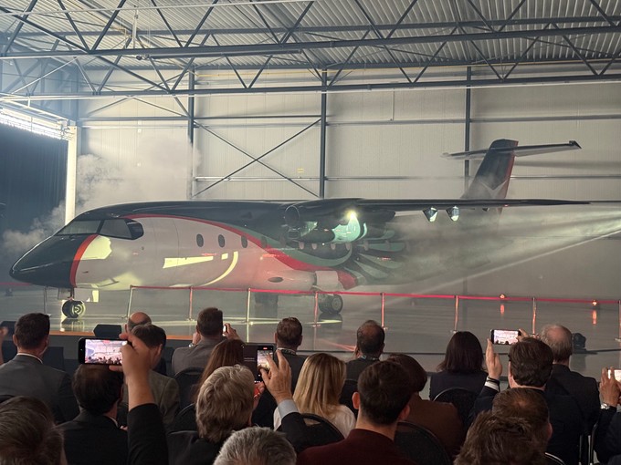 Mit einer großen Feier feierte Deutsche Aircraft ...