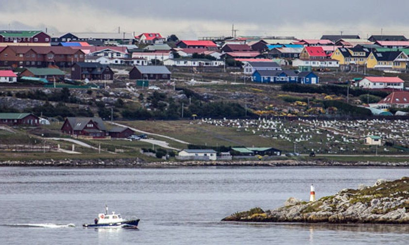 Hauptort Stanley: Reisen auf die Falklandinseln werden einfacher.