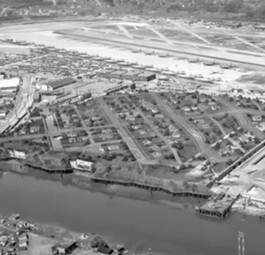 Luftaufnahme der Fake-Stadt auf dem Boeing Werk 2: Die Stadt wurde zur Tarnung gebaut.