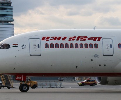 Dreamliner von Air India am Flughafen Wien: Die Airline kommt künftig nur noch zum Tanken nach Wien.